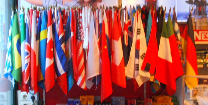 Flags of the Welt (World).